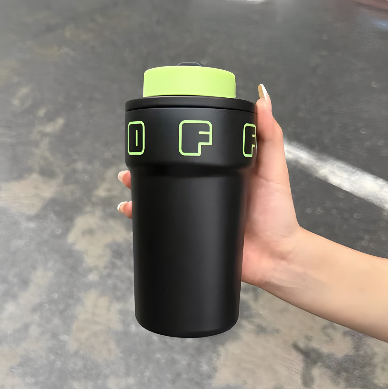 Insulated Thermos Cup with a Toy I 550 ml